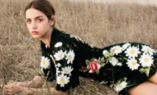 ana-de-armas-by-wai-lin-tse-for-instyle-us-march-2016-1-1-660x400